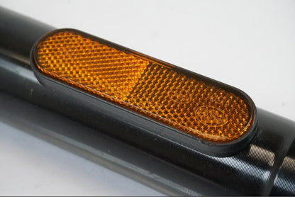 Extrabild3 på Gaffelben från en Triumph Trident -2021 motorcykel.