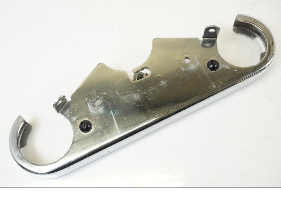 Höger sida på Gaffelkronadekor från en Kawasaki VN 800 -2000 motorcykel.