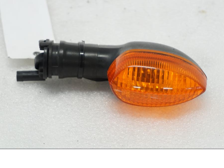 Framsidan på Blinkers från en Yamaha TDM 900 -2002 motorcykel.