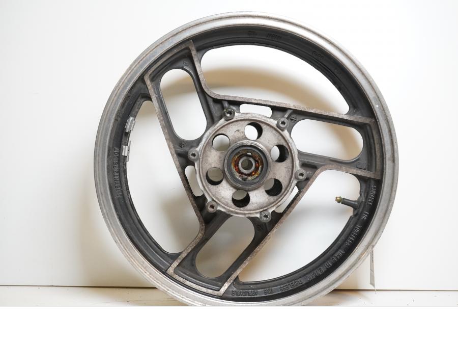 Extrabild1 på Fälg från en Yamaha FJ 1200 -1986 motorcykel.