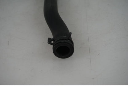 Vänster sida på Fuel Evap System från en BMW F 800 GS -2009 motorcykel.