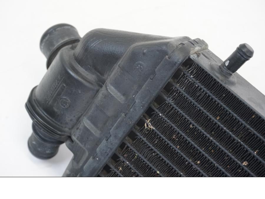 Baksidan på Vattenkyl från en BMW K 1200 LT -2004 motorcykel.