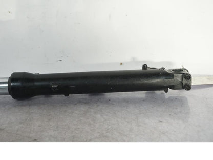 Baksidan på Gaffelben från en Honda VFR 750 -1988 motorcykel.