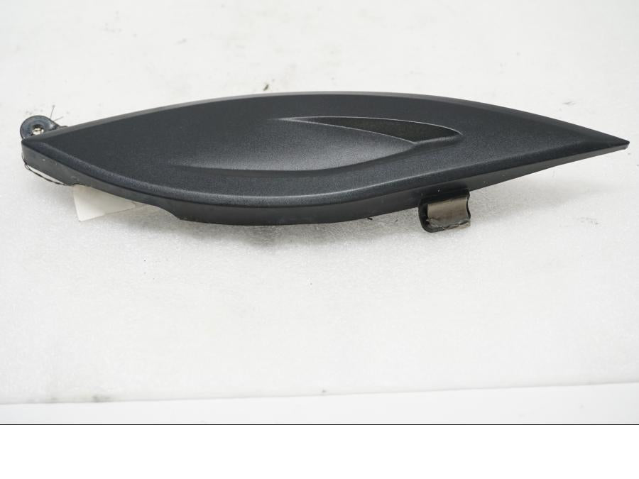 Framsidan på Sidopanel från en Yamaha TDM 900 -2002 motorcykel.