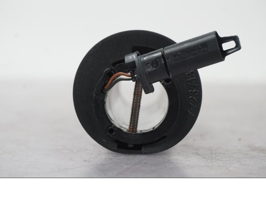 Snett nerifrån på Värmehandtag från en BMW K 1600 GTL -2015 motorcykel.