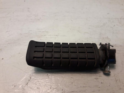 Framsidan på Fotpinne från en Honda CBR 125 R -2008 motorcykel.