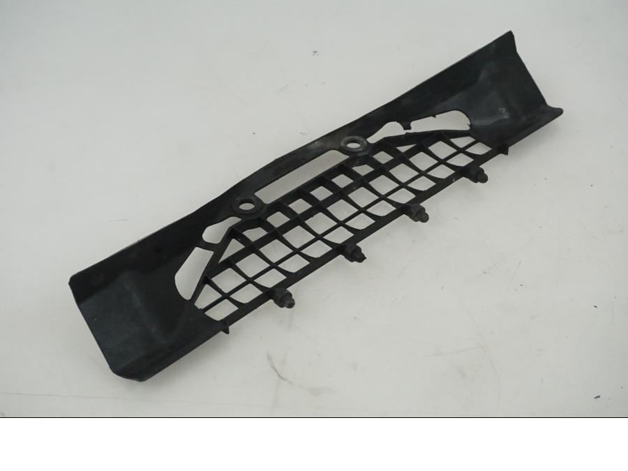 Baksidan på Luftintag från en Honda CBR 1000 -2005 motorcykel.