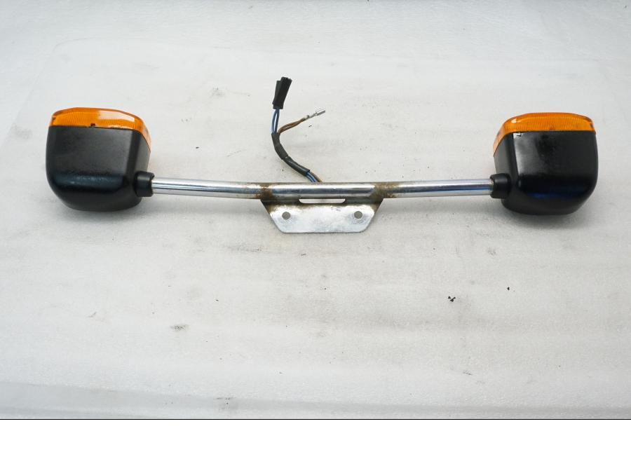 Baksidan på Blinkers från en BMW R 90 -1975 motorcykel.