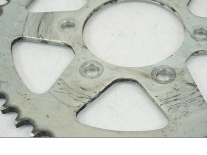 Höger sida på Drev från en Kawasaki ER-6F -2016 motorcykel.