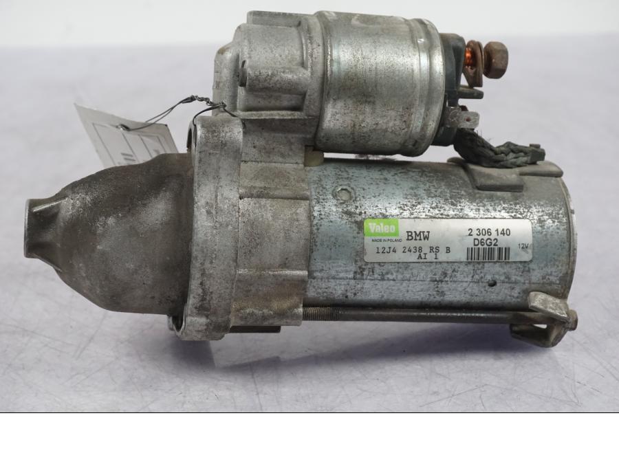 Framsidan på Startmotor från en BMW R 1200 GS -2005 motorcykel.