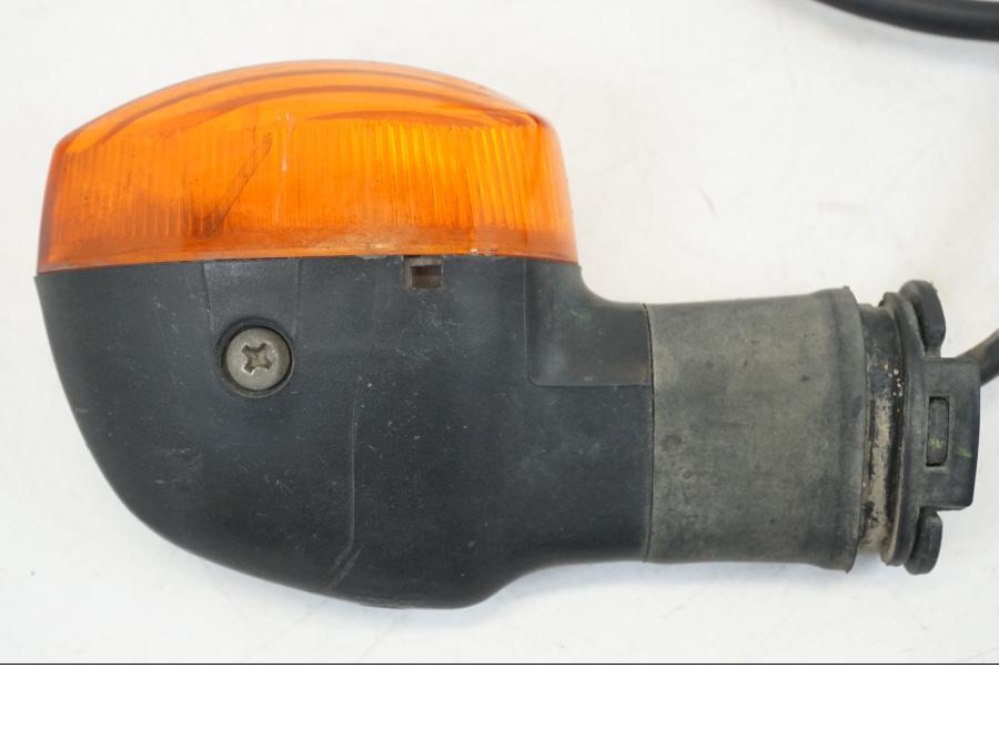 Vänster sida på Blinkers från en Yamaha XT 1200 A -2010 motorcykel.