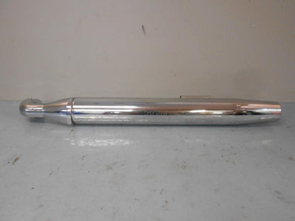 Framsidan på Ljuddämpare från en Kawasaki VN 1500 Classic Tourer -2002 motorcykel.