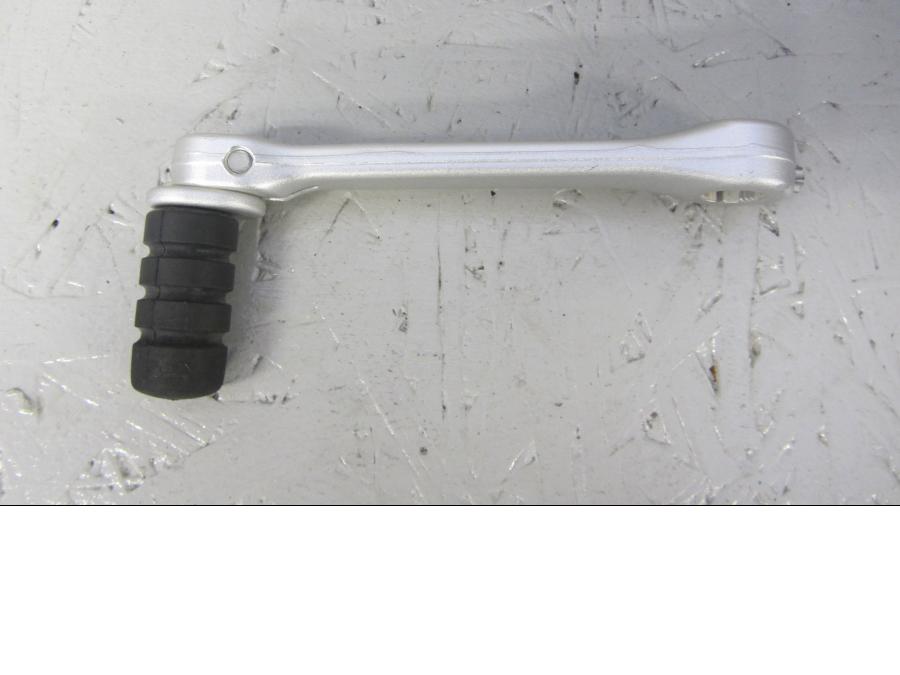 Framsidan på Växelpedal från en BMW R 1200 GS -2012 motorcykel.