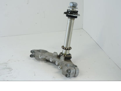 Höger sida på Gaffelkrona från en Honda XL 1000 V -1999 motorcykel.