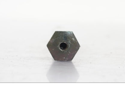 Höger sida på Axel från en Yamaha XVS 1100 -2000 motorcykel.