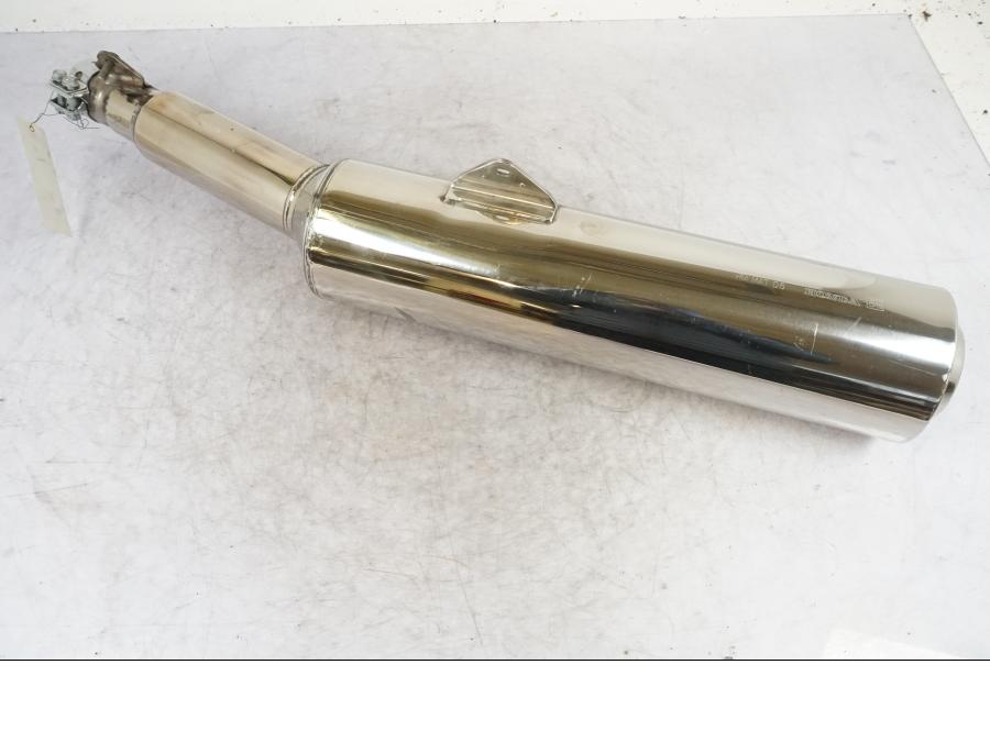 Framsidan på Ljuddämpare från en Honda CBR 1100 XX -2003 motorcykel.