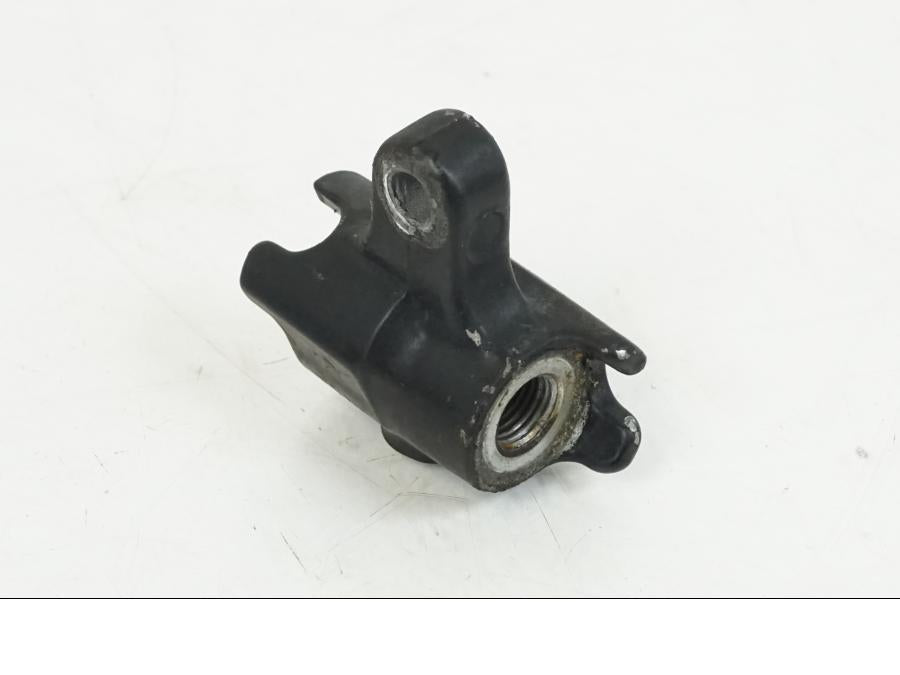 Framsidan på Bromsfördelare från en Suzuki GS 1000 -1978 motorcykel.