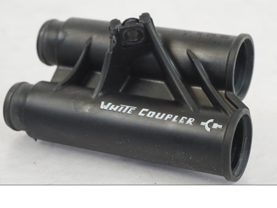 Baksidan på Tändspole Kåpa från en Husqvarna 701 SUPERMOTO ABS -2016 motorcykel.