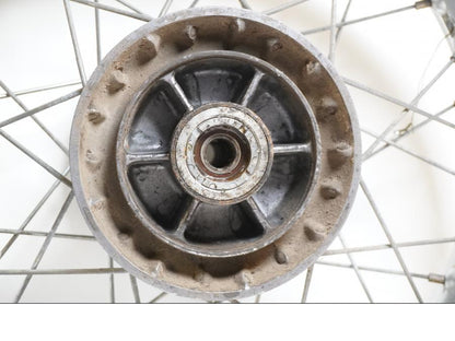 Extrabild3 på Fälg från en Honda NX 250 -1990 motorcykel.