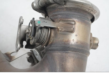 Vänster sida på Mellanrör från en Ducati Hyperstrada -2013 motorcykel.