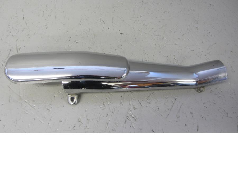 Framsidan på Värmeskydd från en Triumph Thunderbird 1600 -2011 motorcykel.