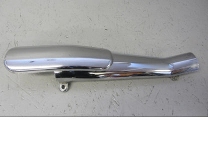 Framsidan på Värmeskydd från en Triumph Thunderbird 1600 -2011 motorcykel.