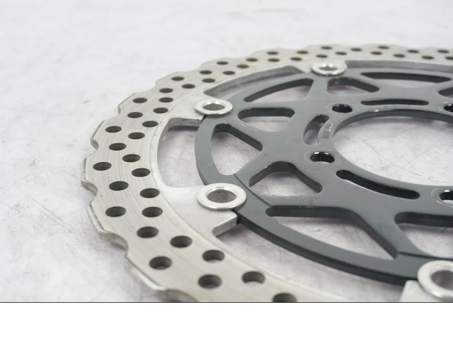 Vänster sida på Bromsskiva från en Kawasaki ZZ-R 1400 -2010 motorcykel.