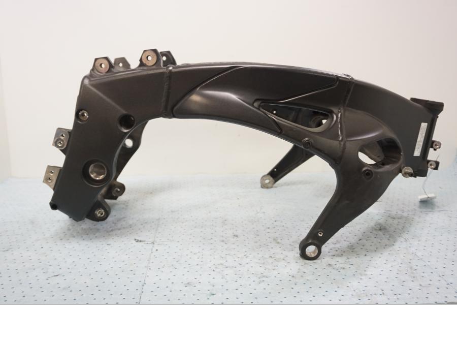 Baksidan på Ram från en Yamaha YZF 1000 R1 -2010 motorcykel.