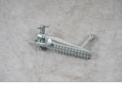 Framsidan på Fotpinne från en Yamaha MT-09 -2024 motorcykel.