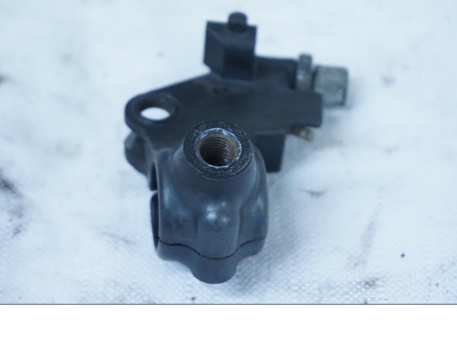 Framsidan på Kopplingsklo från en Honda XL 600 V -1994 motorcykel.