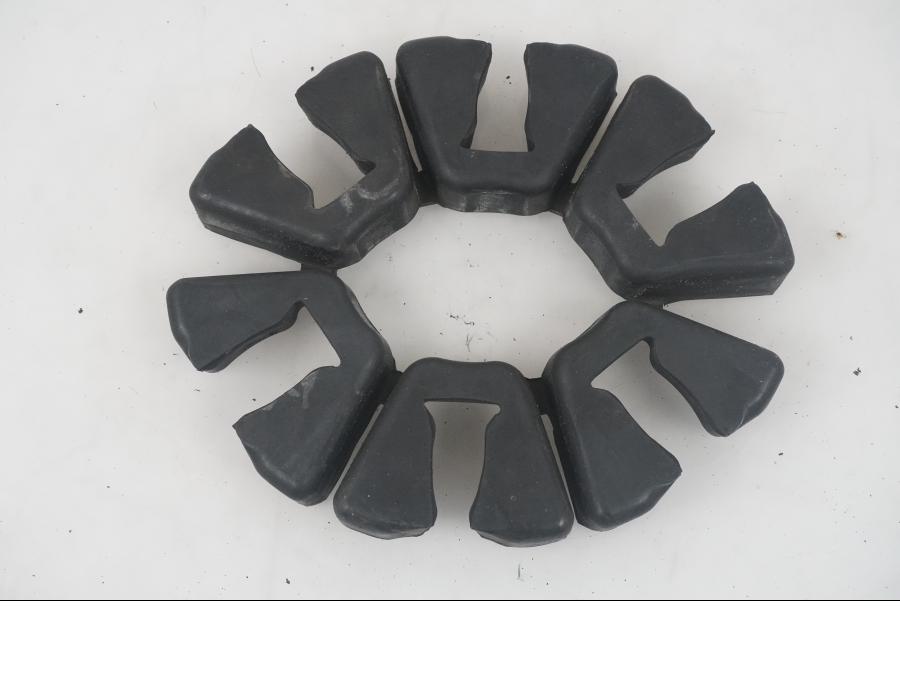 Framsidan på Ryckutjämnare från en Kawasaki Ninja 300 -2013 motorcykel.