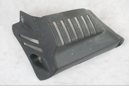 Framsidan på Tändspole Kåpa från en BMW R 1200 GSA -2012 motorcykel.