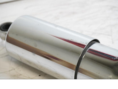 Höger sida på Stötdämpare från en Honda VT 1100 C -1995 motorcykel.