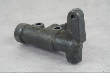 Höger sida på Bromsfördelare från en Honda CBR 1100 XX -1999 motorcykel.