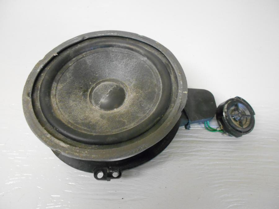 Framsidan på Högtalare från en BMW K 1200 LT -2007 motorcykel.