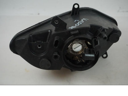 Höger sida på Strålkastare från en BMW K 1200 RS -2008 motorcykel.