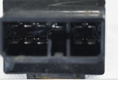 Höger sida på Relä från en Yamaha TDM 850 -1998 motorcykel.