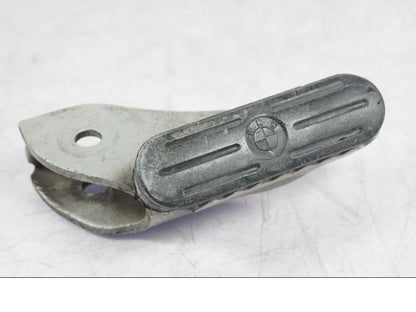 Framsidan på Fotpinne från en BMW R 1200 GS -2005 motorcykel.