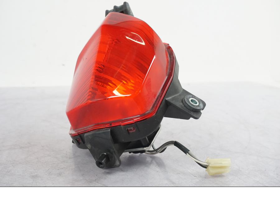 Höger sida på Baklampa från en Suzuki GSF 1250 -2010 motorcykel.