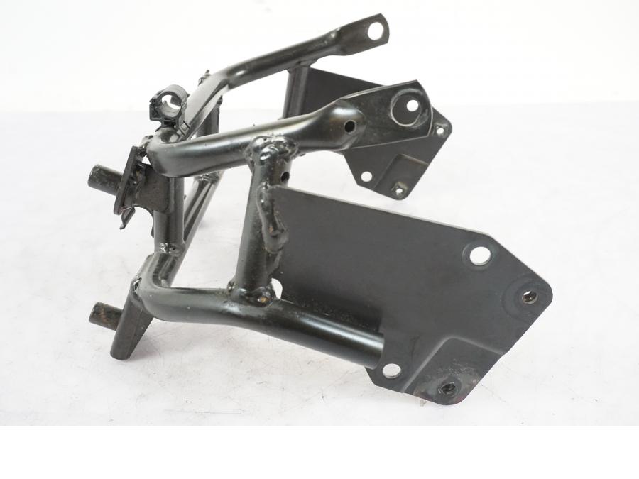 Höger sida på Pakethållare från en Honda NT 650 V -2002 motorcykel.