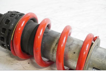 Höger sida på Stötdämpare från en Honda CBR 600 -1987 motorcykel.