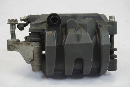 Vänster sida på Bromsok från en Honda NT 700 -2008 motorcykel.