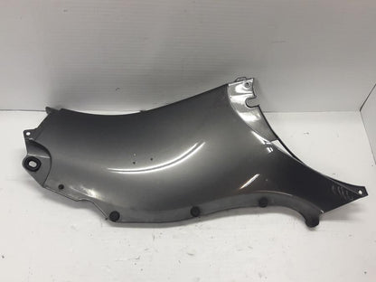 Framsidan på Sidopanel från en BMW K 1200 LT -2006 motorcykel.