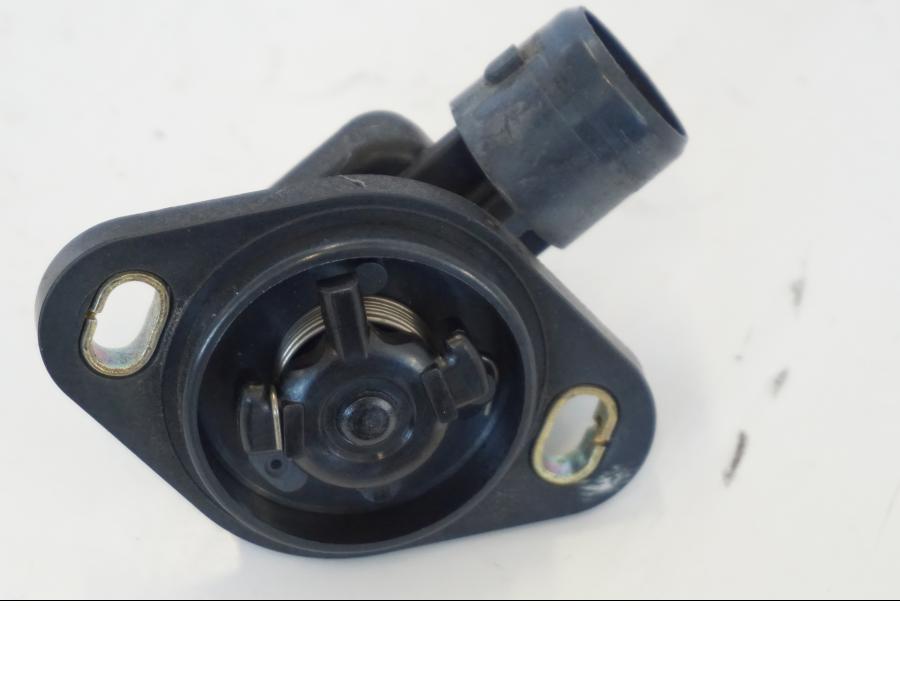 Vänster sida på TPS från en Honda CBR 900 RR -2001 motorcykel.