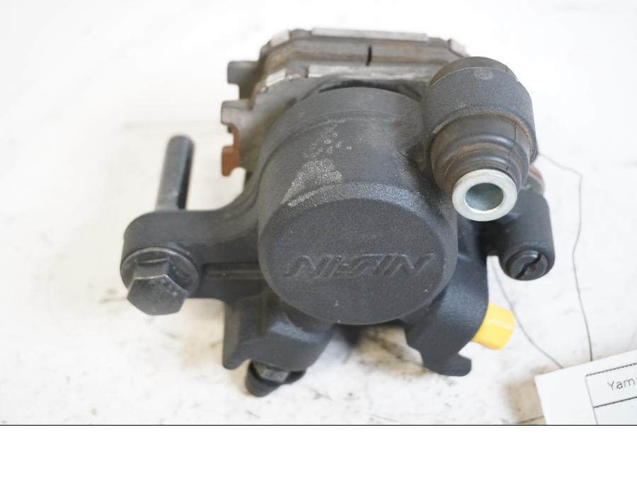 Framsidan på Bromsok från en Yamaha FZ-8 -2011 motorcykel.