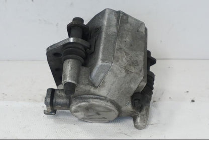 Baksidan på Bromsok från en Kawasaki VN 1500 -1996 motorcykel.