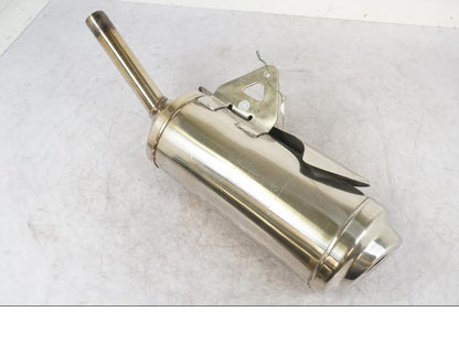 Höger sida på Ljuddämpare från en Triumph Street Triple R -2009 motorcykel.