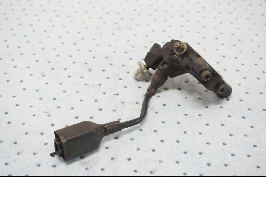 Baksidan på Kopplingsklo från en Triumph Tiger -2001 motorcykel.