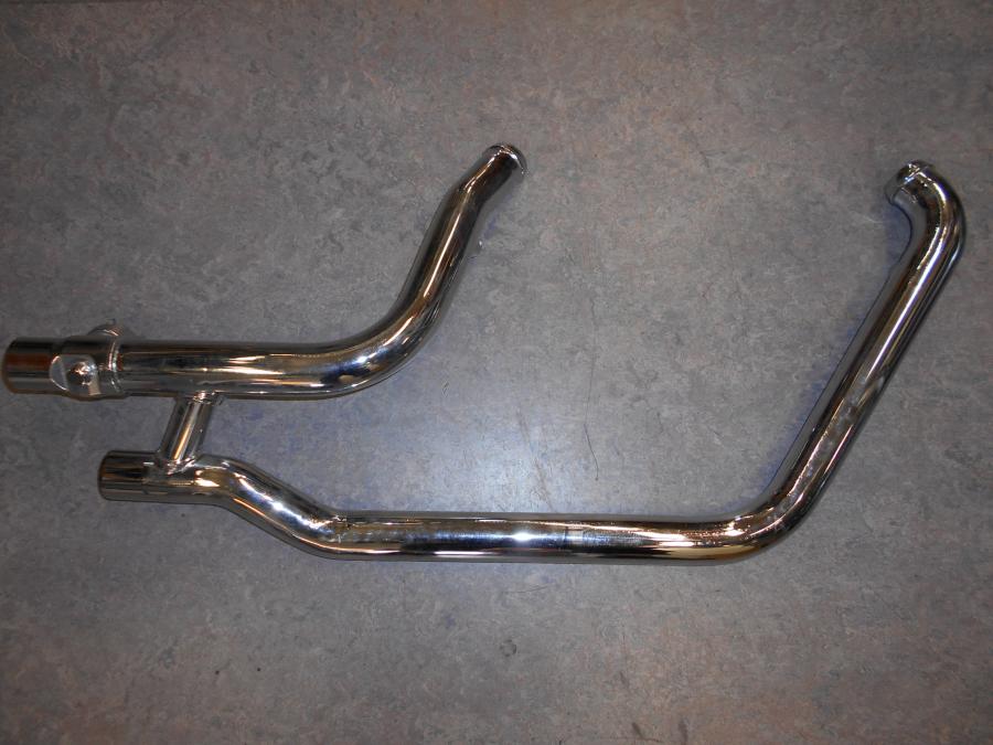 Framsidan på Grenrör från en H-D Fat Boy -2007 motorcykel.