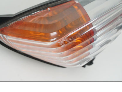 Snett nerifrån på Blinkers från en Yamaha FJR 1300 -2007 motorcykel.